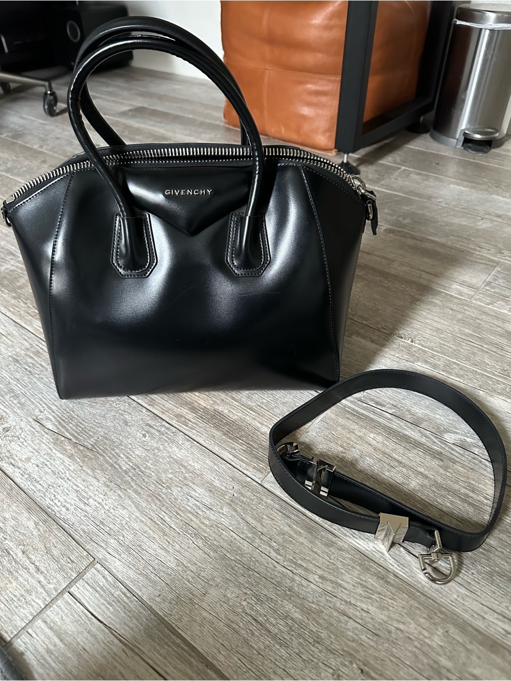 Givenchy Black Leather Antigona Lage Satchel with Shoulder Strap